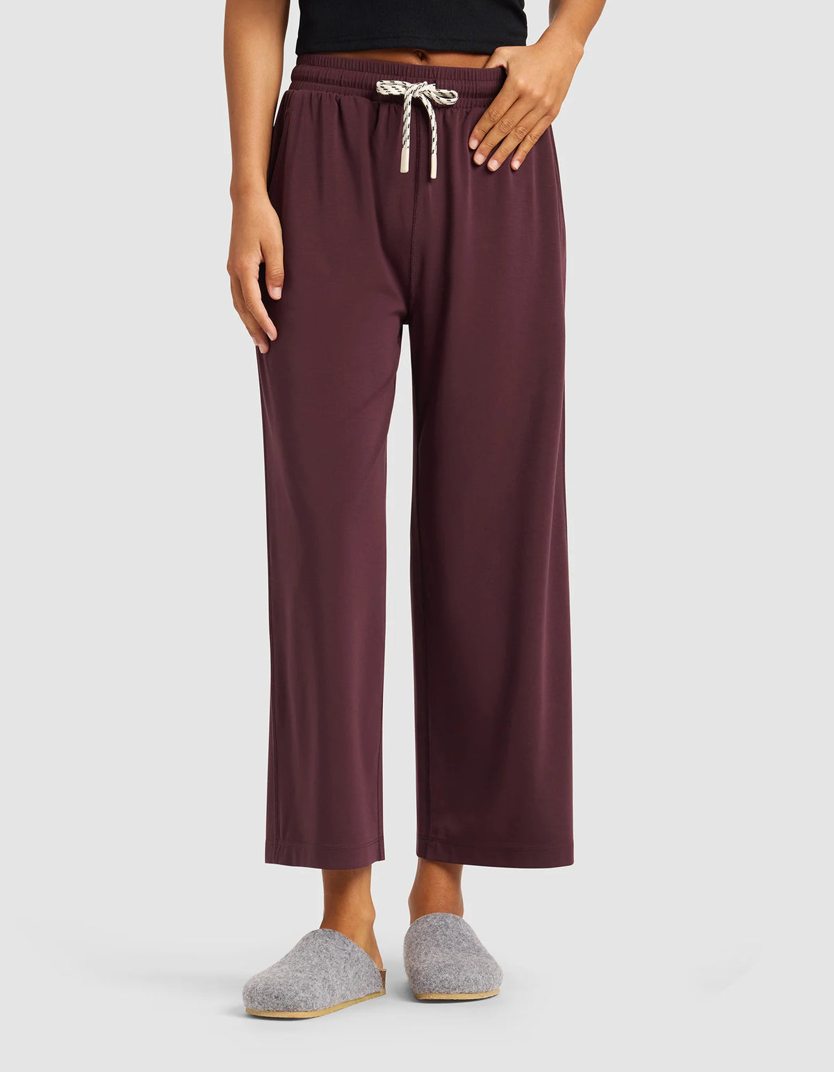 Women's Studio Cropped Wide Leg Pant